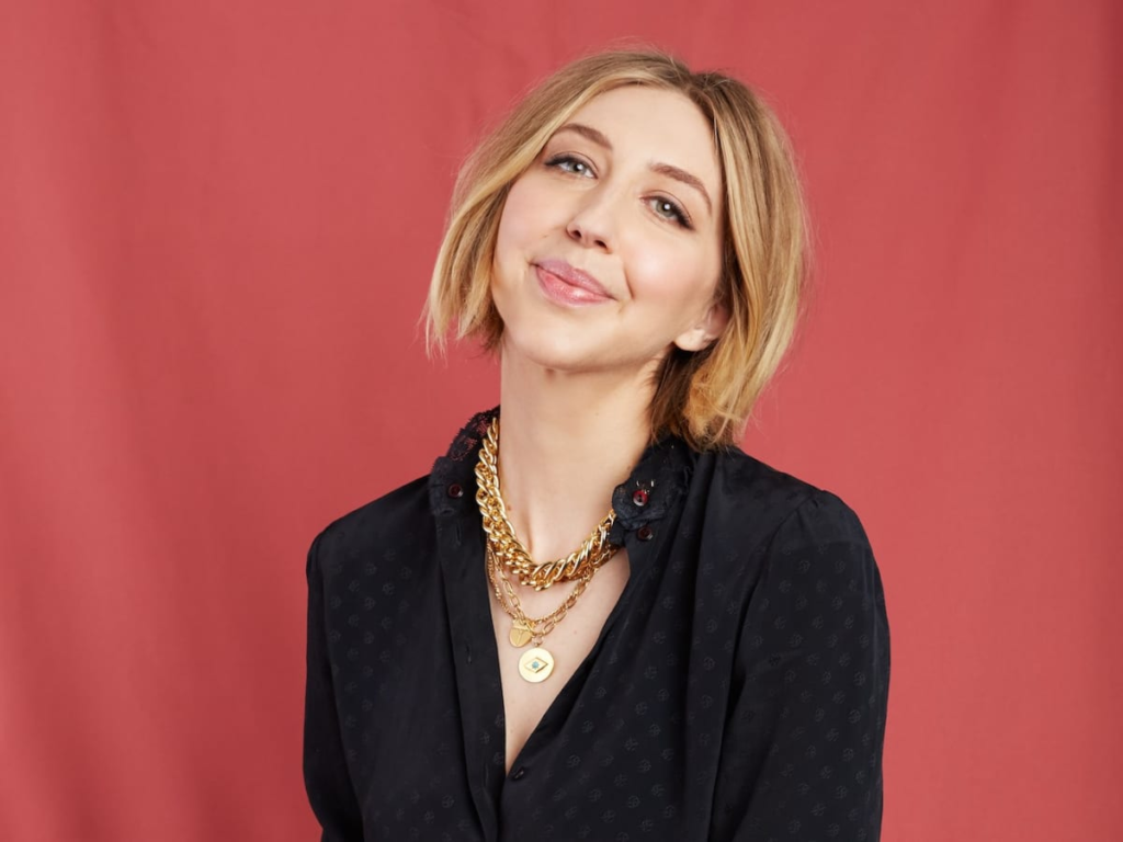 Heidi Gardner Height